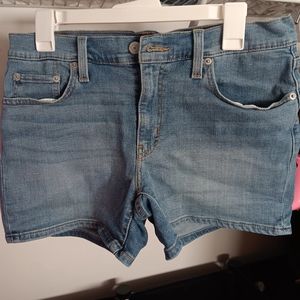 Levi's mid length shorts size 29